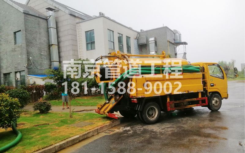 246柘塘小区化粪池清理
