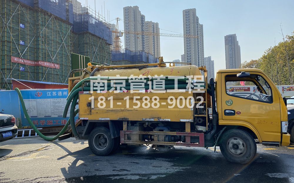 265柘塘建筑工地抽粪